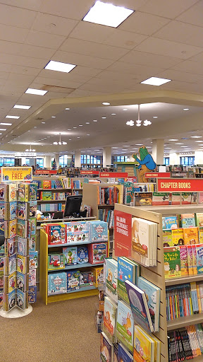 Book Store «Barnes & Noble», reviews and photos, 6646 Loisdale Rd, Springfield, VA 22150, USA