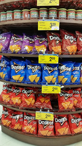 Grocery Store «Safeway», reviews and photos, 2525 SE Tualatin Valley Hwy, Hillsboro, OR 97123, USA