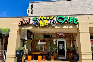 Sun & Moon Cafe image