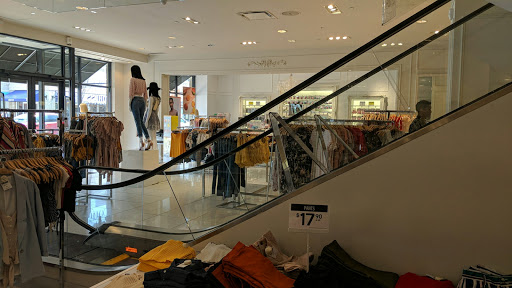 Clothing Store «F21 XXI», reviews and photos, 69 Chestnut St, Beavercreek, OH 45440, USA