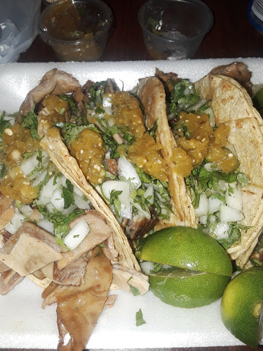 Grocery Store «Mendoza Grocery II», reviews and photos, 515 N Cedar Lake Rd, Round Lake, IL 60073, USA