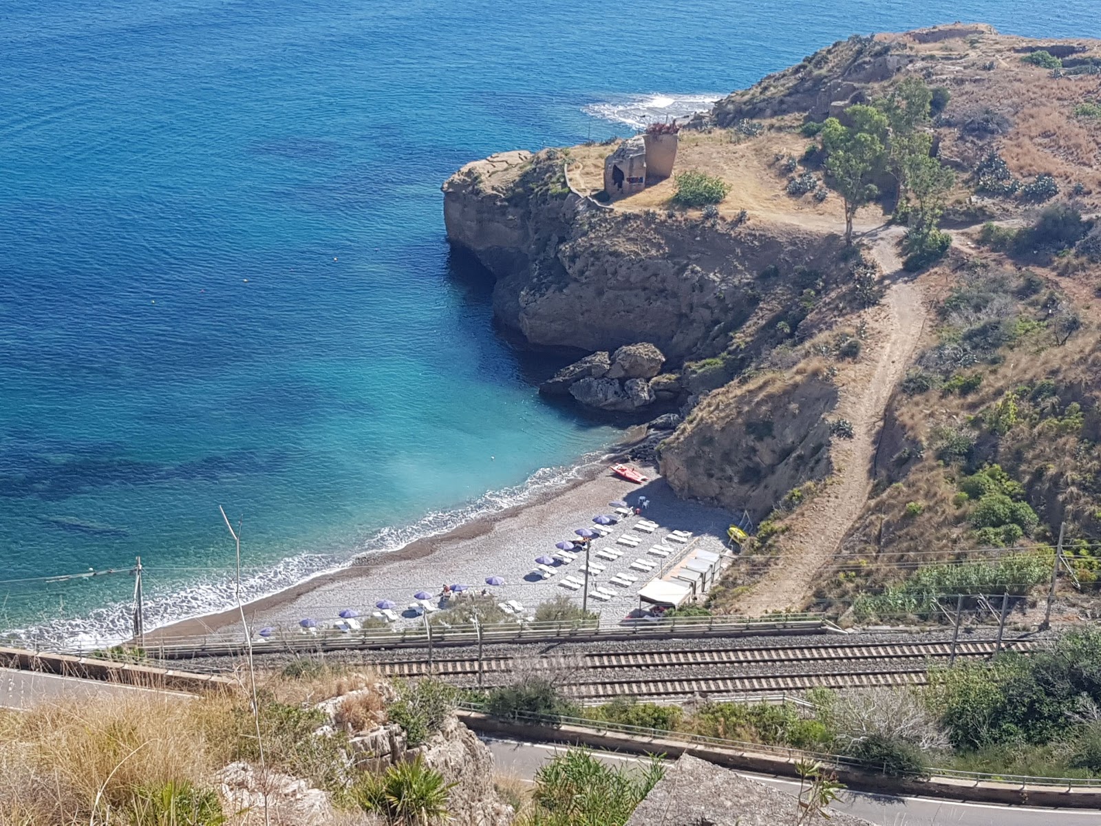 Photo of Norman Tower beach II and the settlement