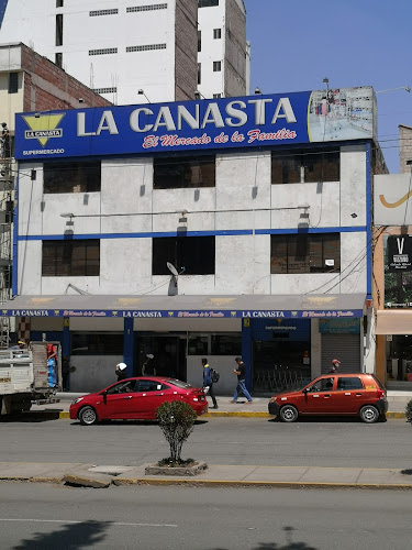 "La Canasta"