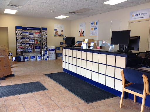 Self-Storage Facility «Life Storage», reviews and photos, 1180 University Ave, Rochester, NY 14607, USA