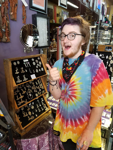 Explore queen bee tattoo ideas, creative tattoo ideas in Johnson City, available at The Shamans Den