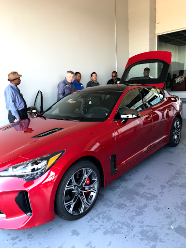 Kia Dealer «Community Kia», reviews and photos, 4221 East Fwy, Baytown, TX 77521, USA