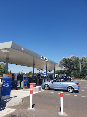 E.Leclerc Station Service à Falaise