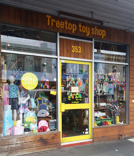 Treetop Toy Shop
