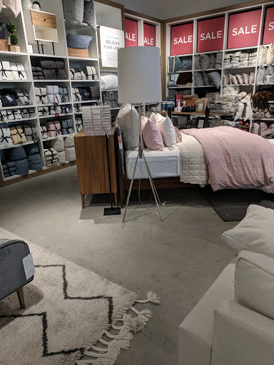 Shopping Mall «Breton Village Shopping Center», reviews and photos, 1814 Breton Rd SE, Grand Rapids, MI 49506, USA