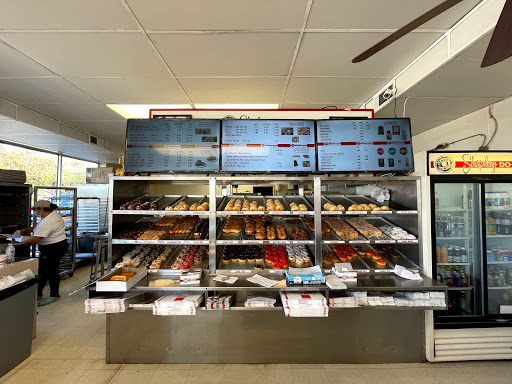Donut Shop «Shipley Do-Nuts», reviews and photos, 501 E Abram St, Arlington, TX 76010, USA