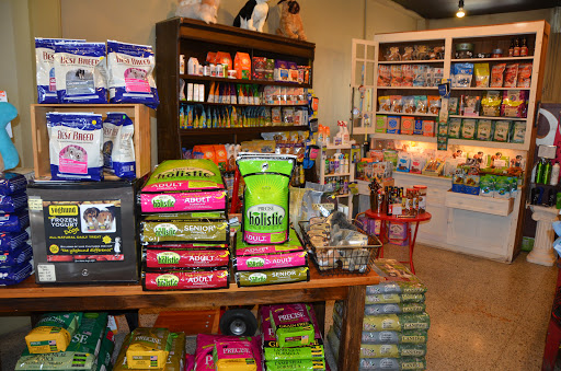 Pet Supply Store «City Dogs Grocery», reviews and photos, 884 Massachusetts Ave, Indianapolis, IN 46204, USA