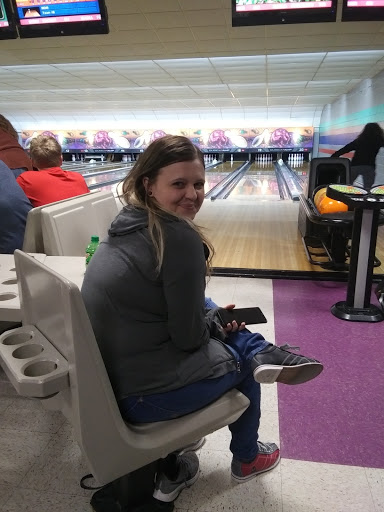 Bowling Alley «Crest Lanes Inc», reviews and photos, 2014 W 2nd St, Marion, IN 46952, USA