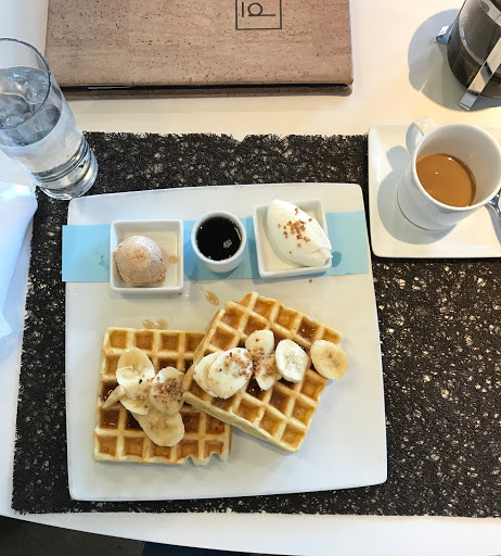 American Restaurant «D Bar Denver», reviews and photos, 494 E 19th Ave, Denver, CO 80203, USA