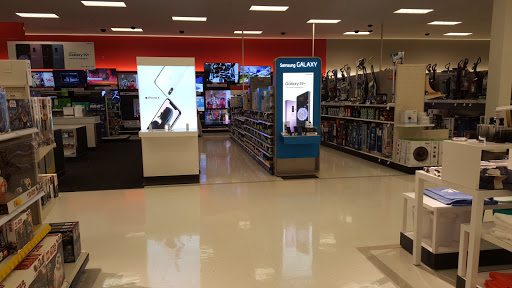 Department Store «Target», reviews and photos, 100 Willow St, Farmingdale, NY 11735, USA