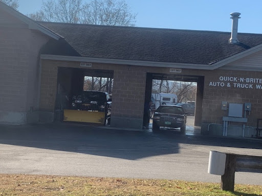 Quick n' Brite Car and  Truck & Dog Wash en Rutland