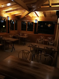 Atmosphère du Restaurant français L'Auberge Ensoleillée à Peillonnex - n°8