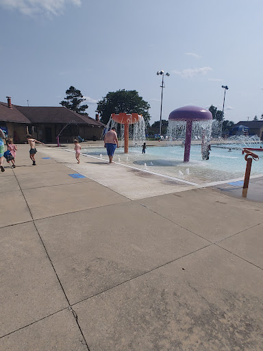 Oak Park Municipal Pool image 4