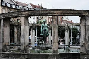 Fountain at St. Stephen's Square image