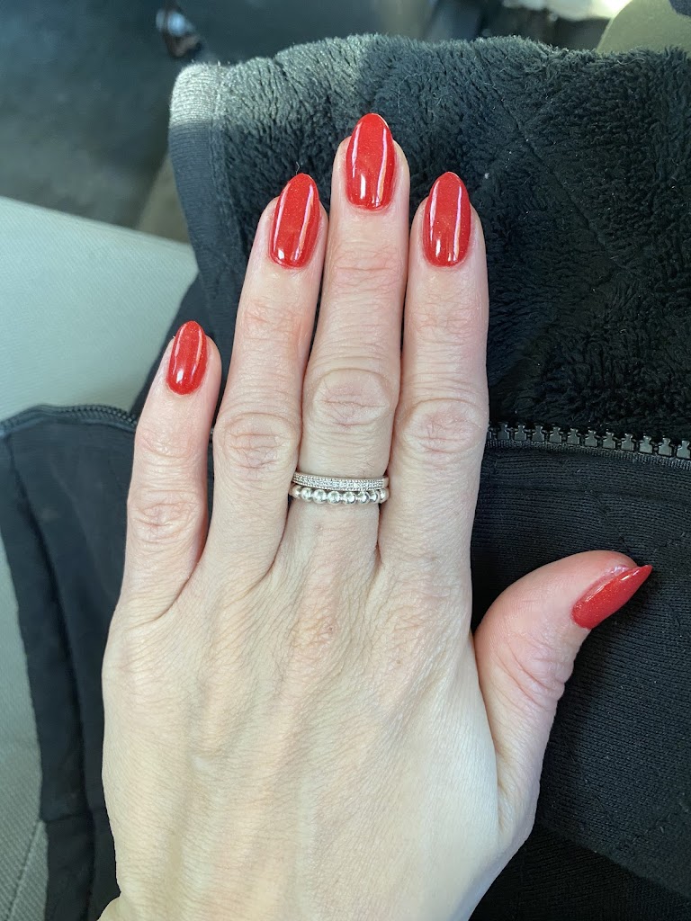 Lilly's Nails & Spa 70130