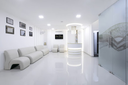 Arun's Dental Art - Sri Chakra Multispeciality Hospital - Arun's Dental Art - Sri Chakra Multispeciality Hospital