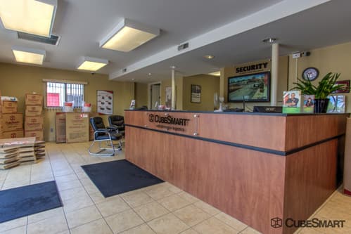 Self-Storage Facility «CubeSmart Self Storage», reviews and photos, 6801 Engle Rd, Middleburg Heights, OH 44130, USA