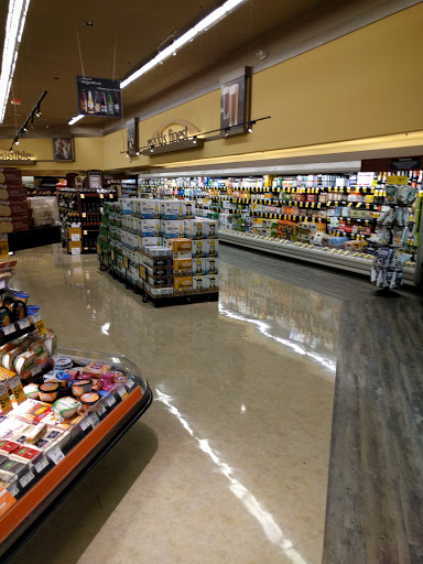 Grocery Store «Safeway», reviews and photos, 5821 Crossroads Cir, Falls Church, VA 22041, USA