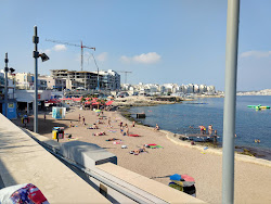 Photo de Buġibba Perched Beach - endroit populaire parmi les connaisseurs de la détente