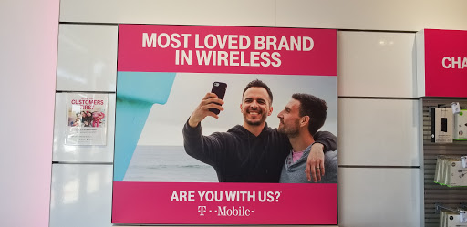Cell Phone Store «T-Mobile», reviews and photos, 13133 US-301, Riverview, FL 33578, USA