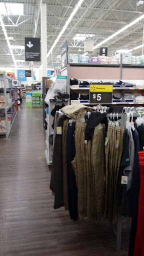 Department Store «Walmart Supercenter», reviews and photos, 555 W Genesee St, Lapeer, MI 48446, USA