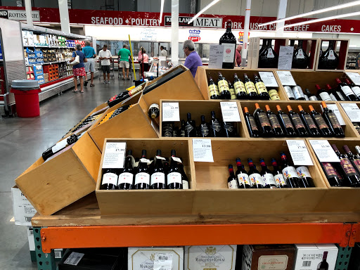 Warehouse store «Costco Wholesale», reviews and photos, 10088 Gulf Center Dr, Fort Myers, FL 33913, USA