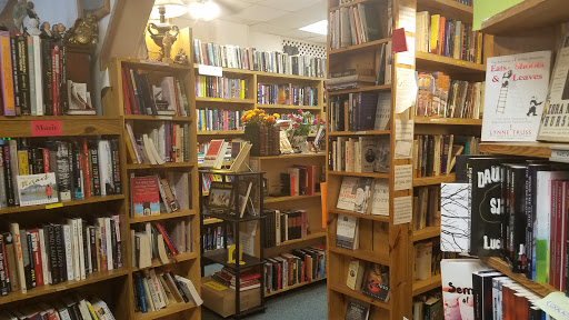 Used Book Store «Fenwick Street Used Books & Music», reviews and photos, 41655 Fenwick St, Leonardtown, MD 20650, USA