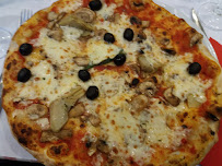 Pizza du Restaurant italien Le Golfe de Naples à Paris - n°11