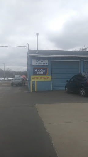 Auto Parts Store «NAPA Auto Parts - Algonac Action Auto Parts Inc», reviews and photos, 2420 Pointe Tremble Rd, Algonac, MI 48001, USA