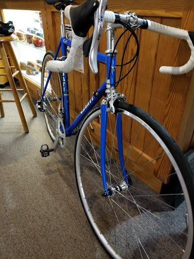 Sporting Goods Store «Era Ski & Bike Shop», reviews and photos, 830 Flory Mill Rd, Lancaster, PA 17601, USA