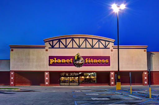 Gym «Planet Fitness», reviews and photos, 809 Beltline Rd SW Suite B, Decatur, AL 35601, USA
