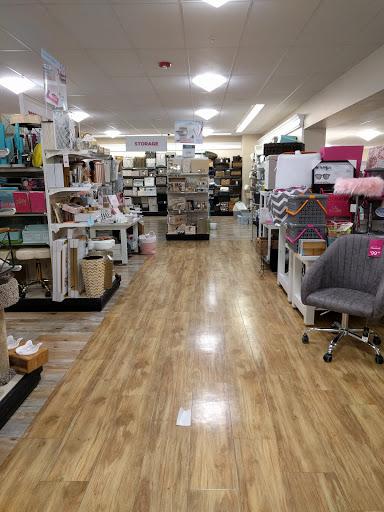Department Store «HomeGoods», reviews and photos, 210 Needham St, Newton, MA 02461, USA