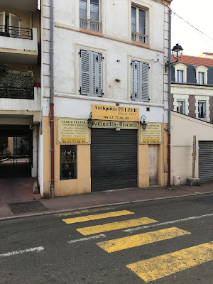 Pelzer Gérard Antiquités à Bougival