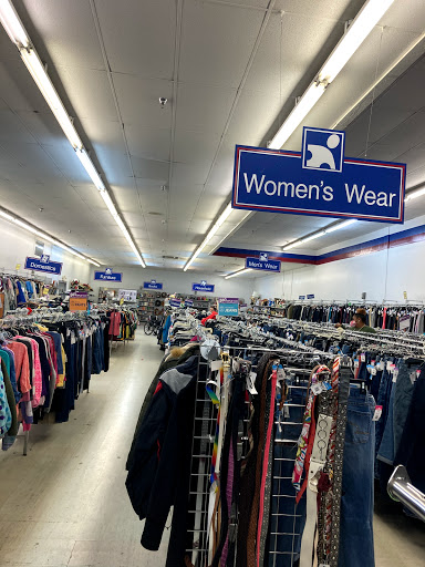 Thrift Store «Goodwill Industries of Greater Cleveland & East Central Ohio», reviews and photos, 12650A Rockside Rd, Cleveland, OH 44125, USA