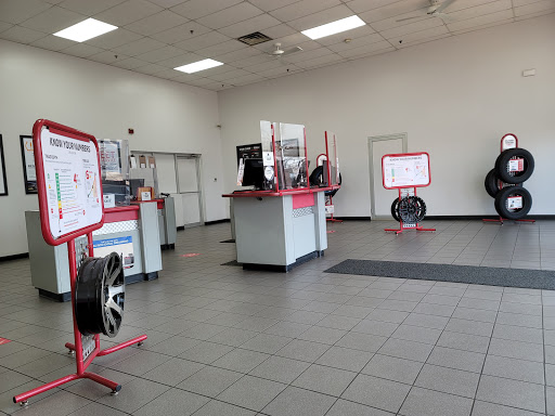 Tire Shop «Discount Tire Store - Joliet, IL», reviews and photos, 1719 W Jefferson St, Joliet, IL 60435, USA