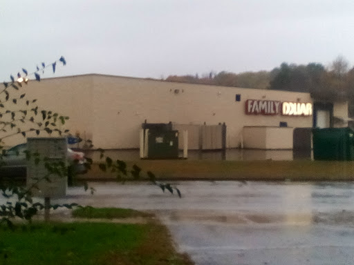 Dollar Store «FAMILY DOLLAR», reviews and photos, 2745 Birch St, Eau Claire, WI 54703, USA