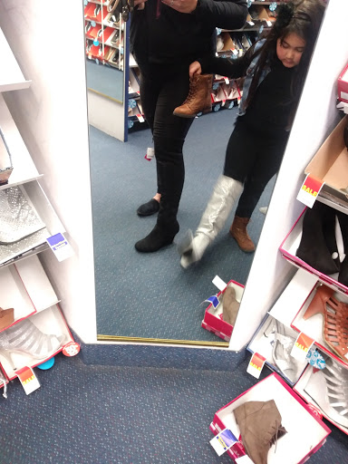 Grocery Store «Harveys Supermarket», reviews and photos, 4430 The Plaza, Charlotte, NC 28215, USA