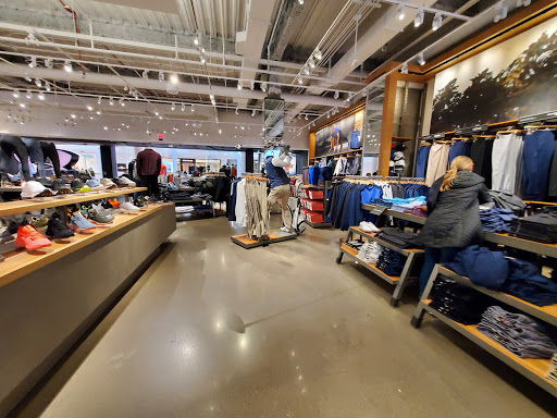 Clothing Store «Nike Mall of America», reviews and photos, 244 West Market, Bloomington, MN 55425, USA