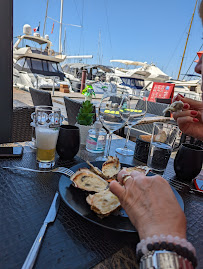 Plats et boissons du Restaurant méditerranéen Mer et Sable à Le Cap d’Agde - n°5
