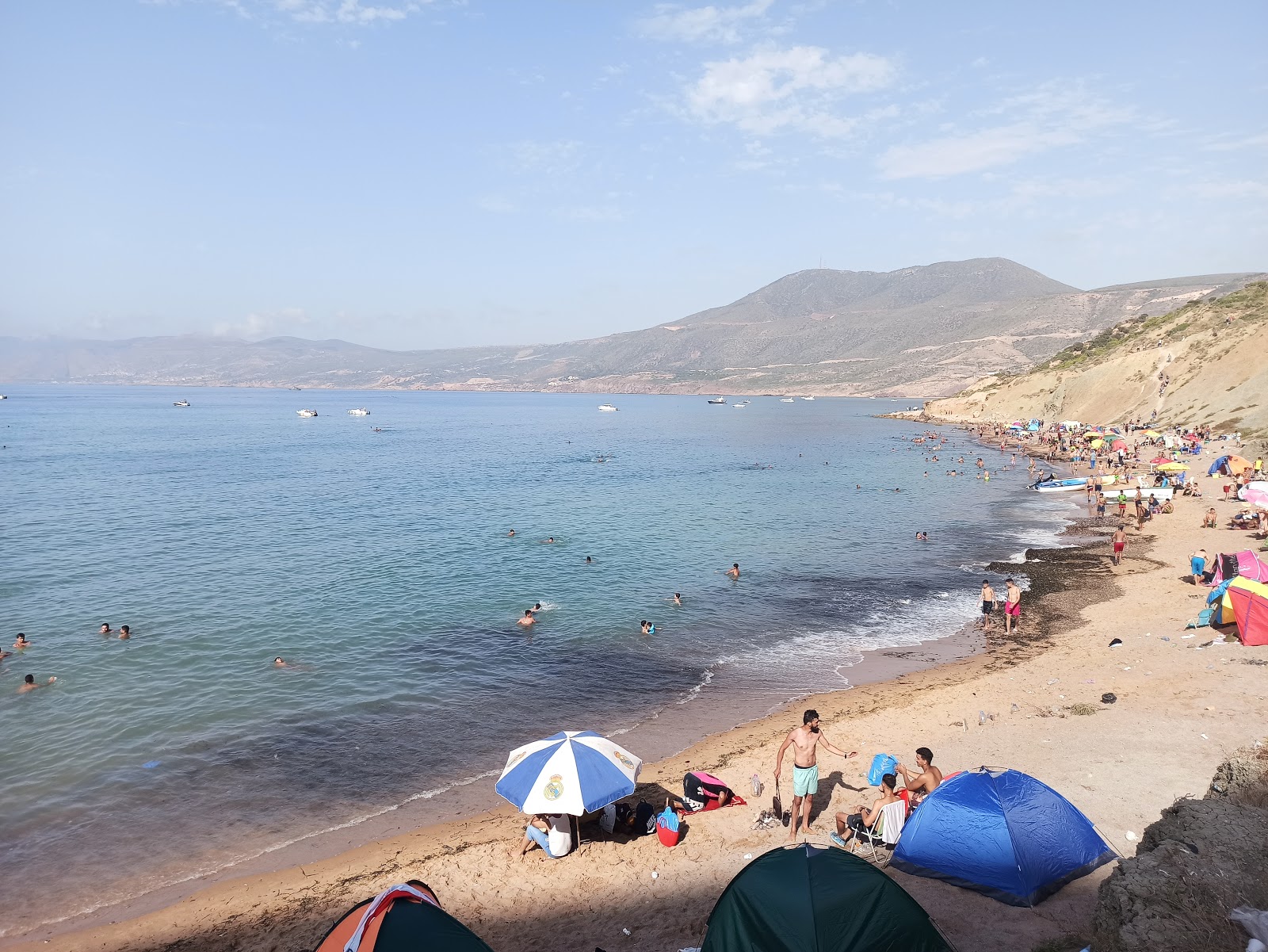 Fotografija Cap Rousseau beach z svetel pesek površino