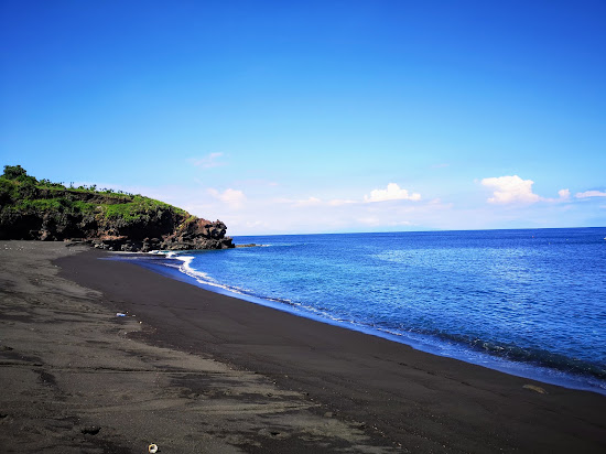 Black Sand Beach