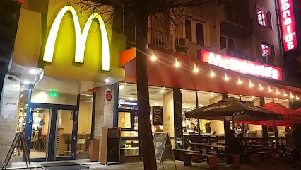 McDonald,s Târgu Mureș - Piața Trandafirilor 35-37, Târgu Mureș 300417, Romania