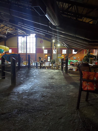 Water Park «Kahuna Laguna Indoor Water Park», reviews and photos, 2251 White Mountain Hwy, North Conway, NH 03860, USA