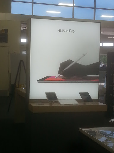 Electronics Store «Best Buy», reviews and photos, 8100 Old Carriage Ct, Shakopee, MN 55379, USA