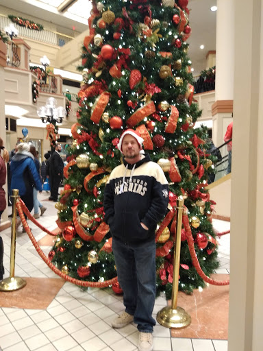 Shopping Mall «Fifth Avenue Place», reviews and photos, 201 Fifth Ave, Pittsburgh, PA 15222, USA