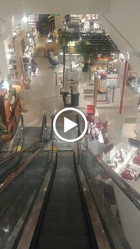 Furniture Store «Crate and Barrel», reviews and photos, 1102 Commons Dr, Geneva, IL 60134, USA